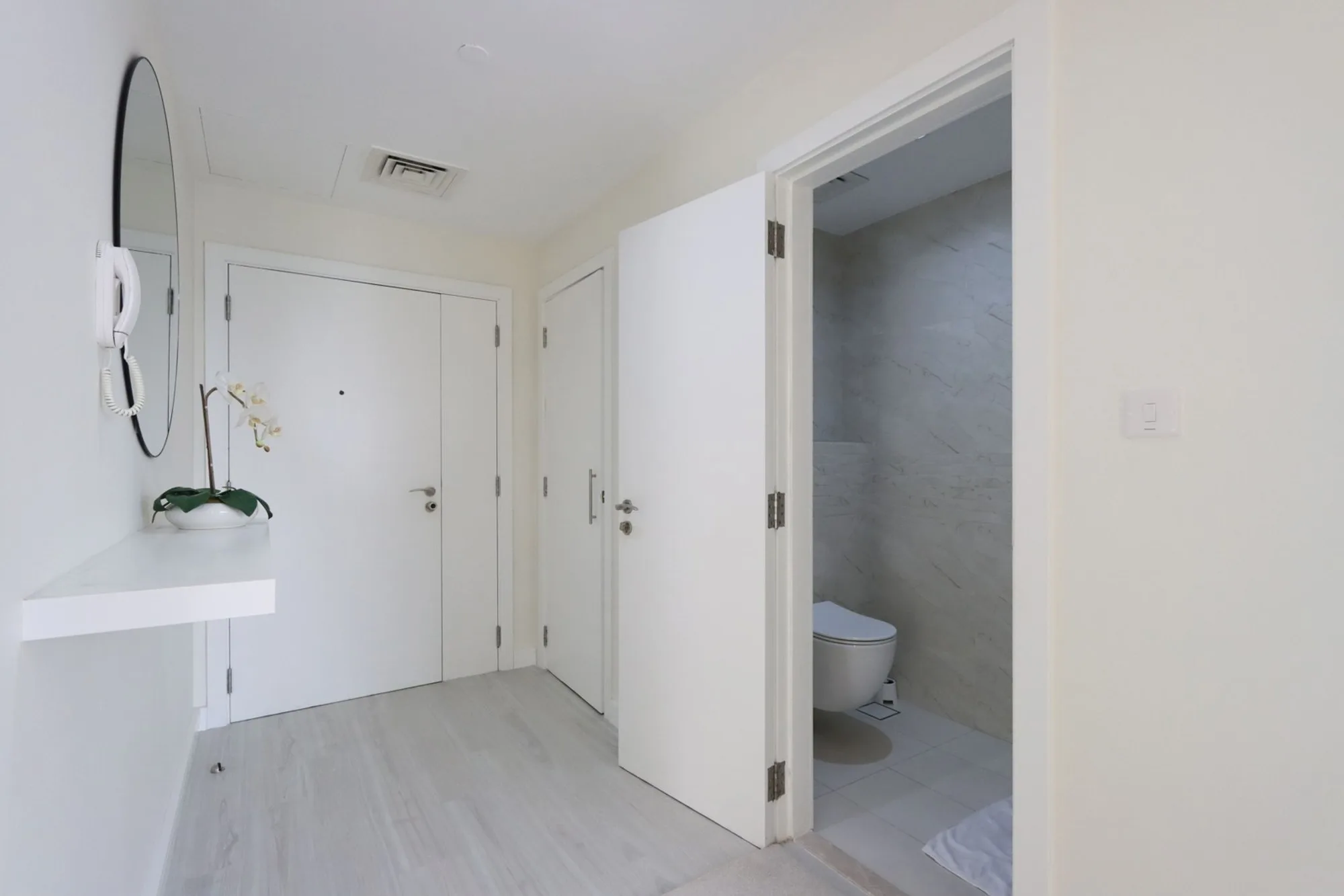 Upgraded 1BHK with Stunning Marina Views, Dubai