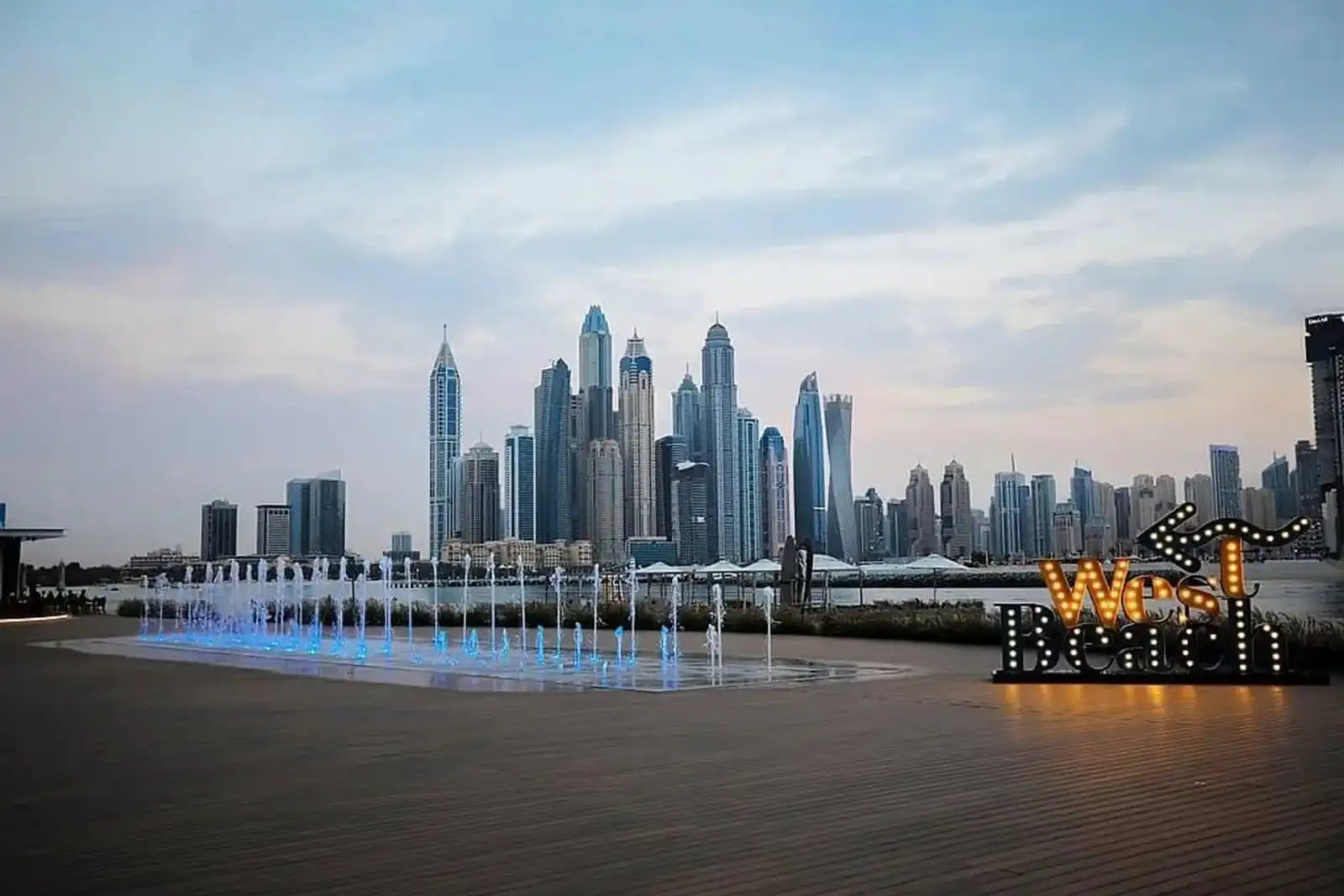 Upgraded 1BR with Balcony,Near Nakheel Mall, Dubai
