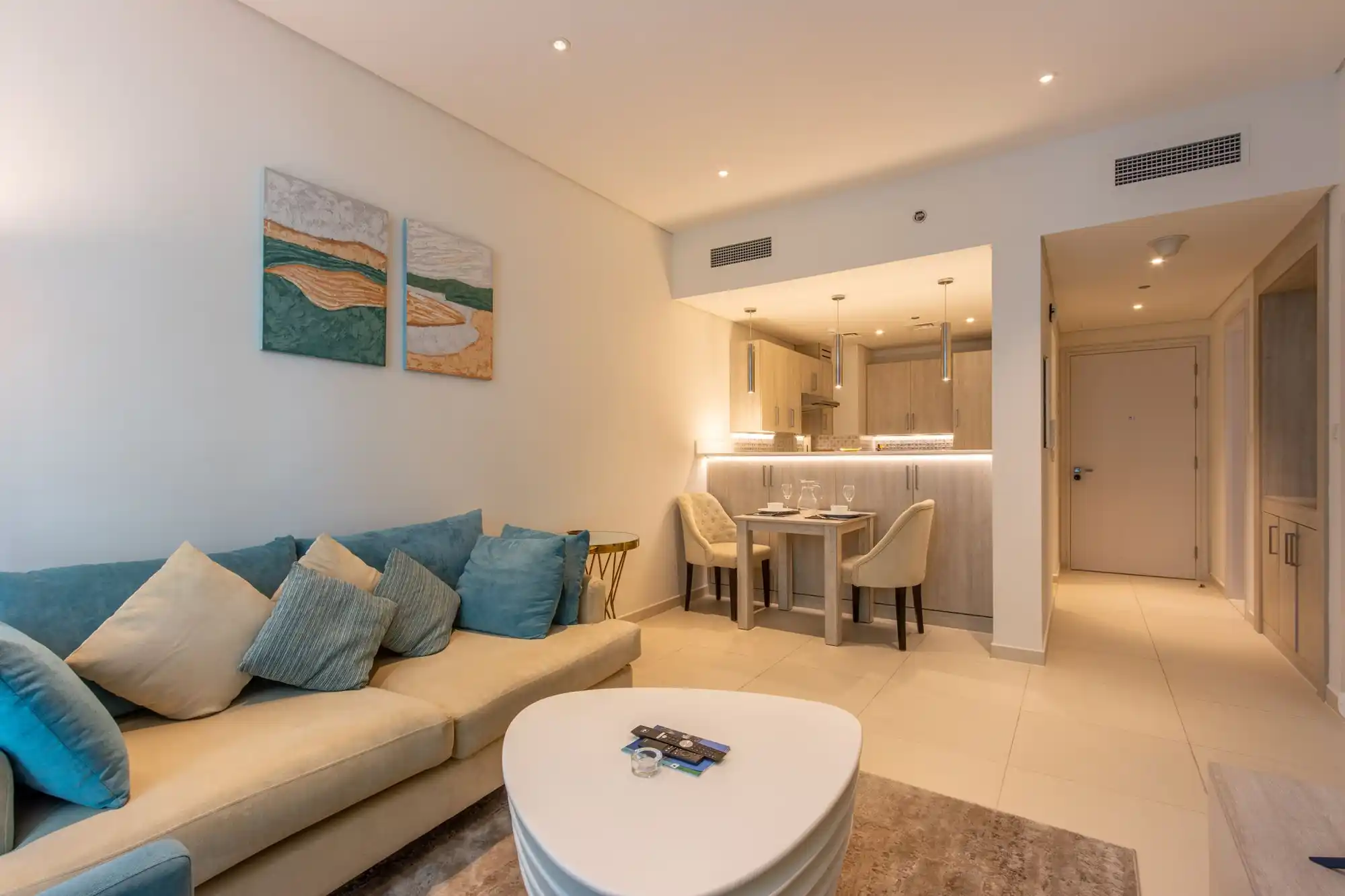 Upgraded 1BR with Balcony,Near Nakheel Mall, Dubai