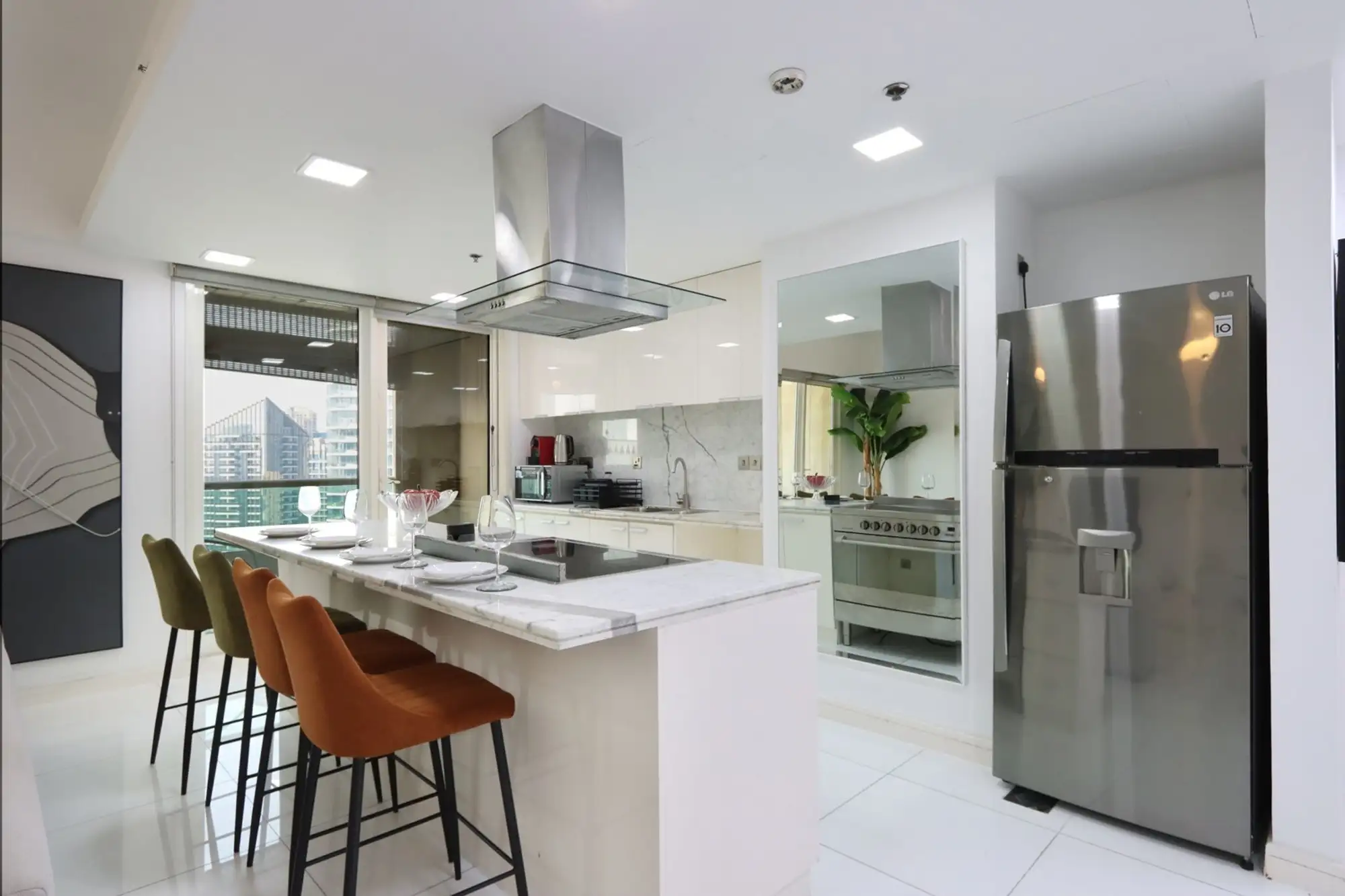 Upgraded 3B with Marina View, Near Promenade, Dubai