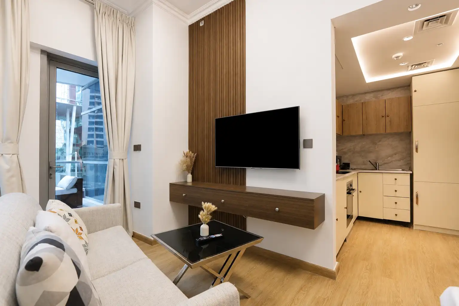 Upgraded Apt, Dubai