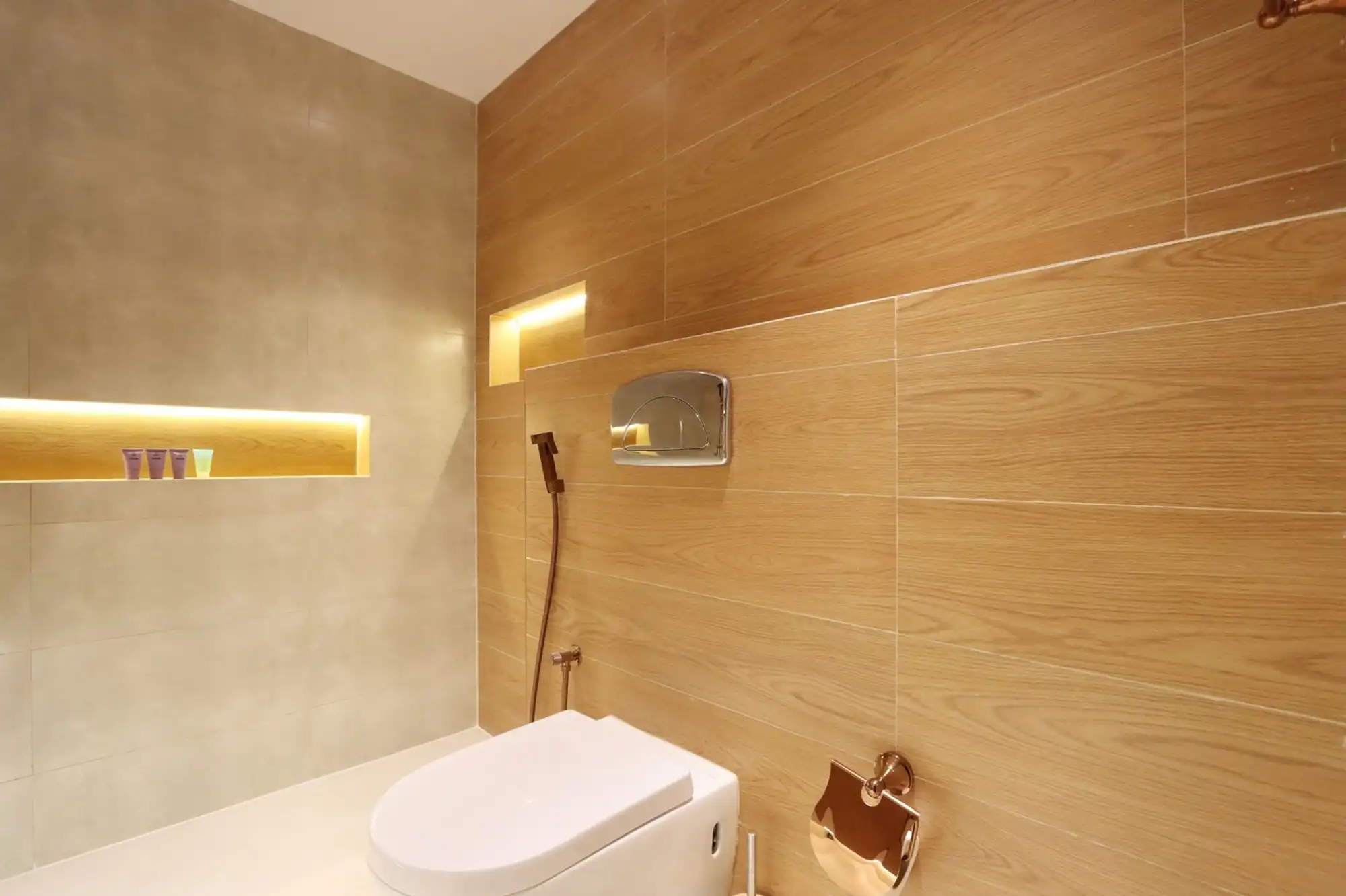 Upgraded Apt, Dubai