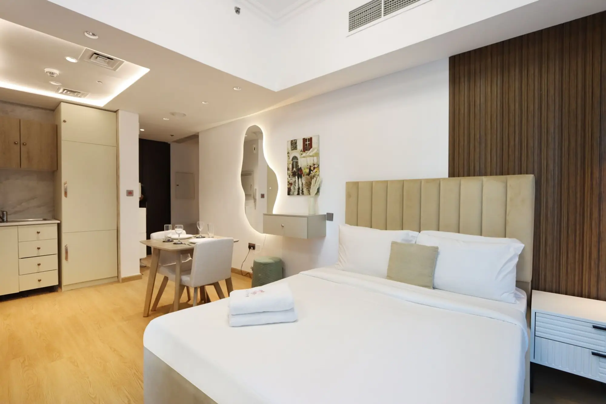Upgraded Apt, Dubai