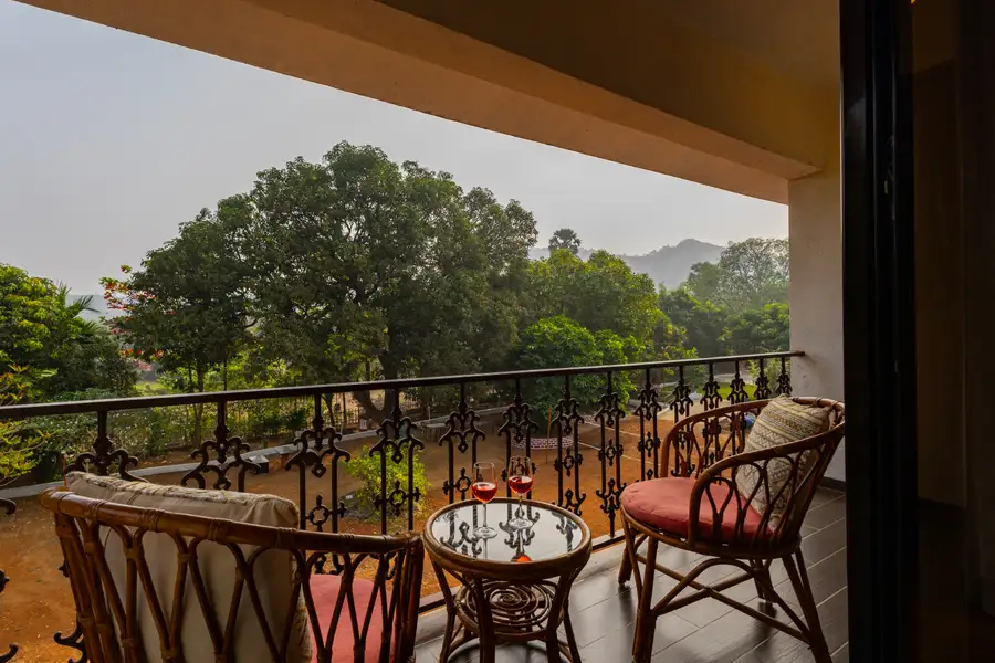 Valdivian Villa, Alibaug
