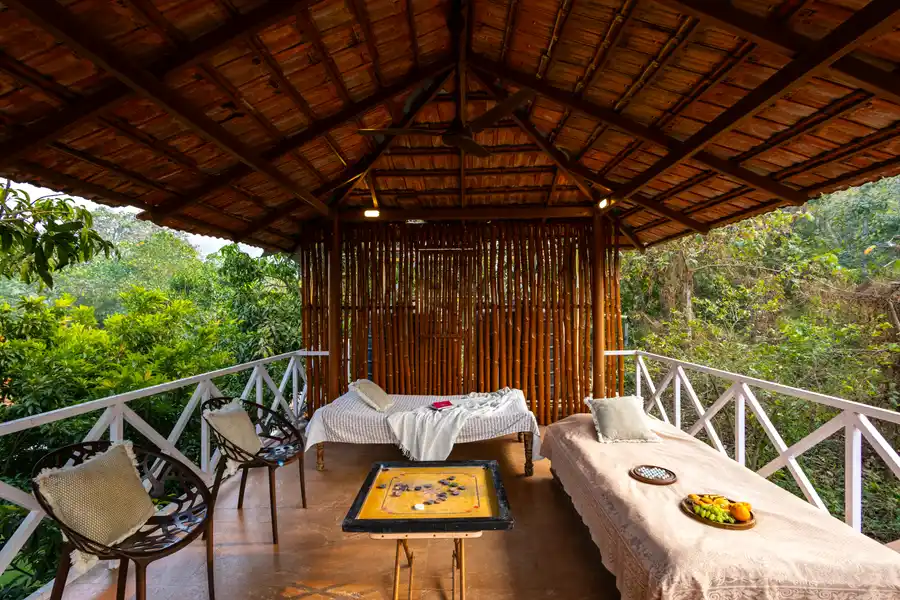 Valdivian Villa, Alibaug