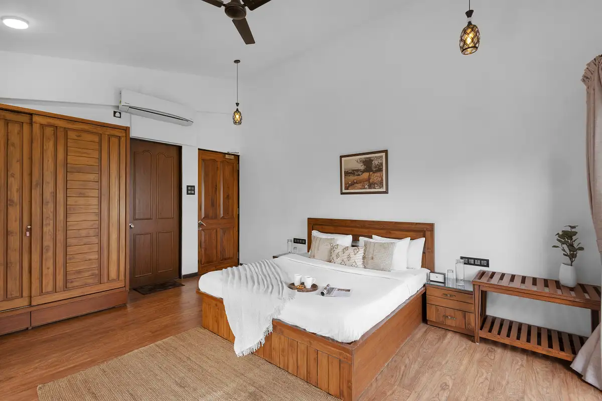 Valdivian Villa, Alibaug