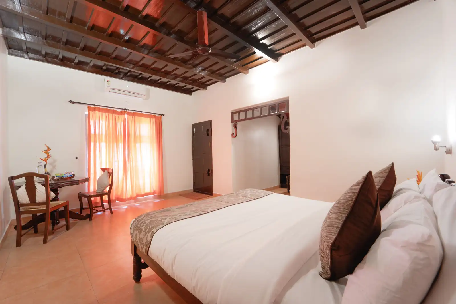 Vembanad House, Alappuzha