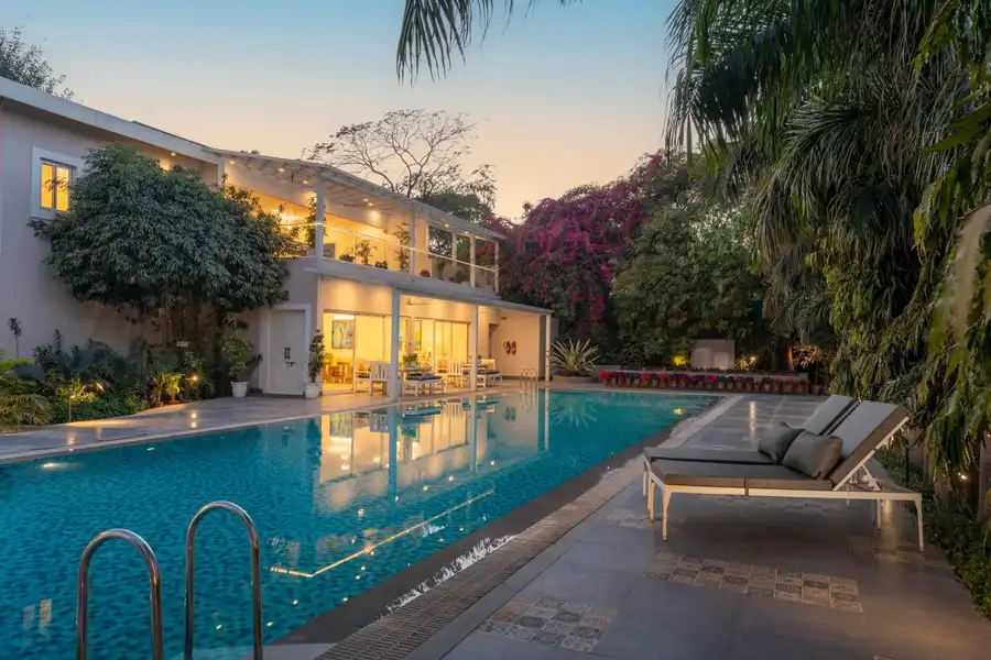 Verdant Acres, Agra