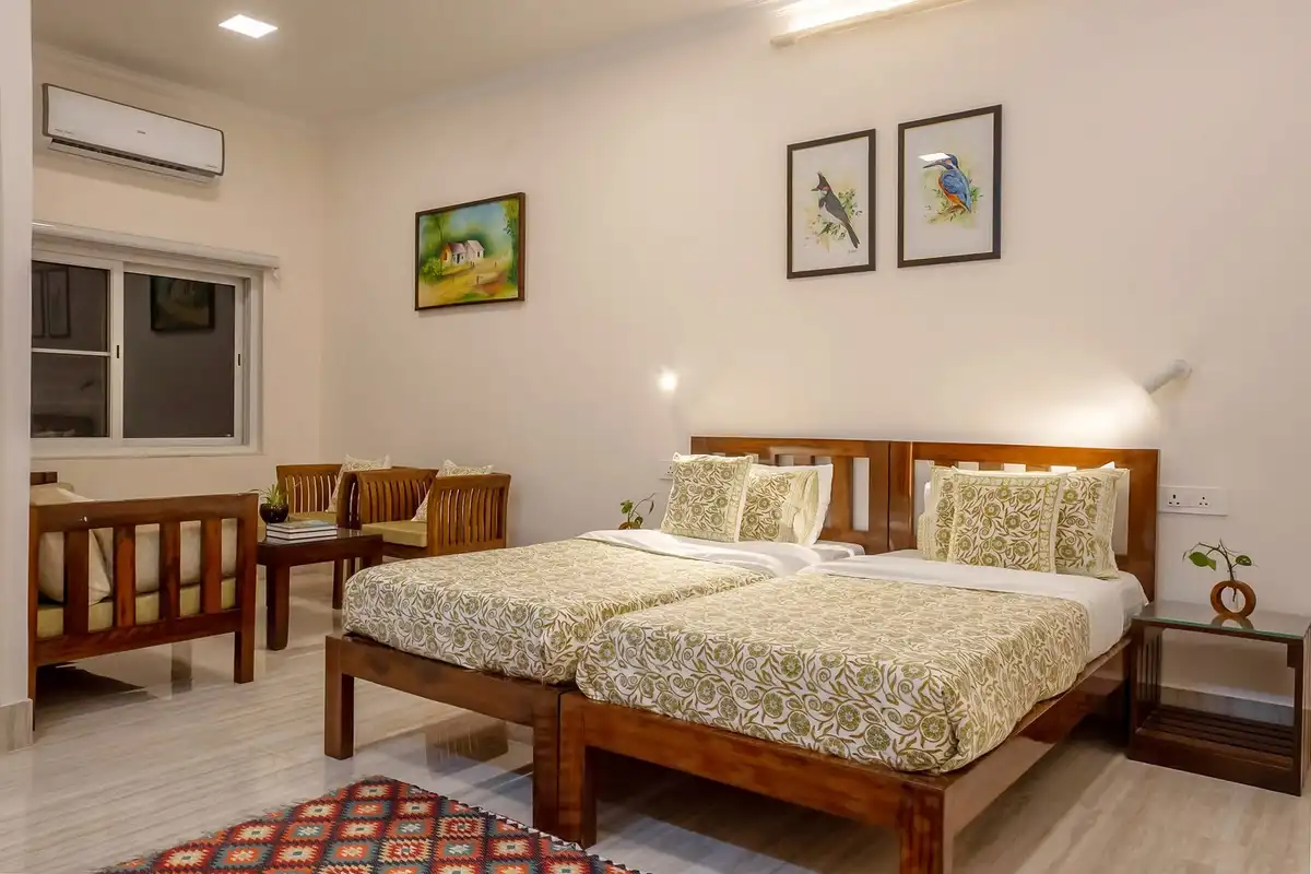Verdant Acres, Agra