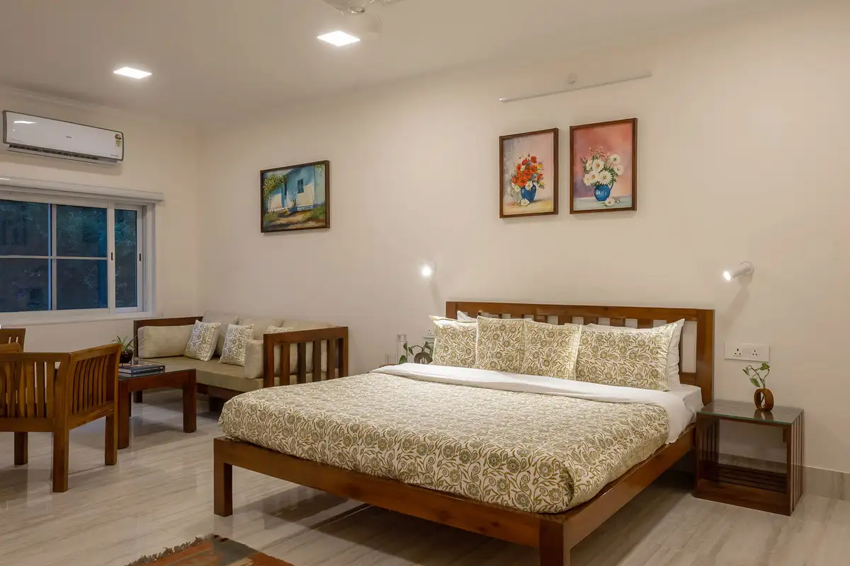 Verdant Acres, Agra