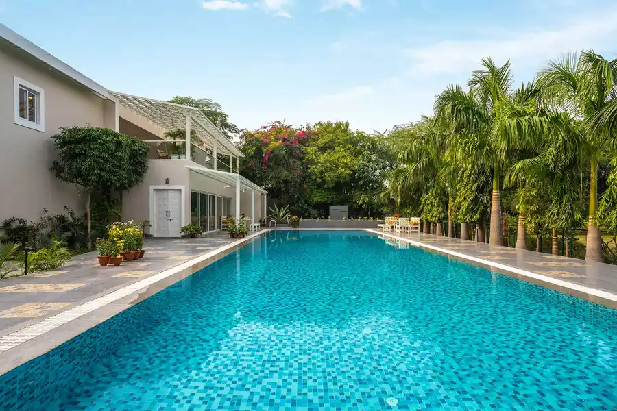 Verdant Acres, Agra