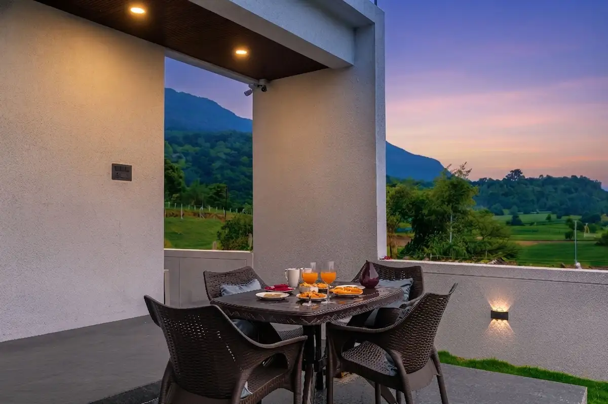 Villa 9 Squares, Karjat