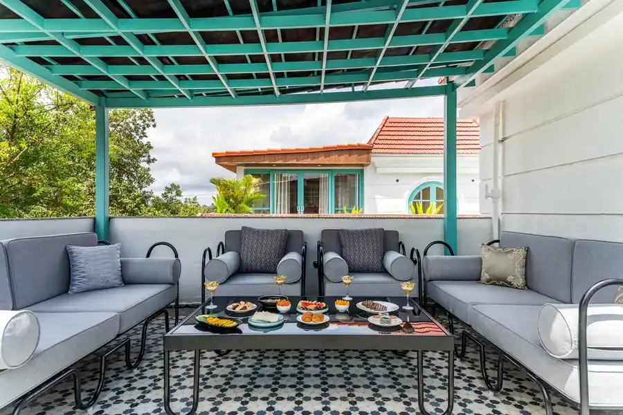 Villa Amoraa w/ Rooftop Jacuzzi, North Goa