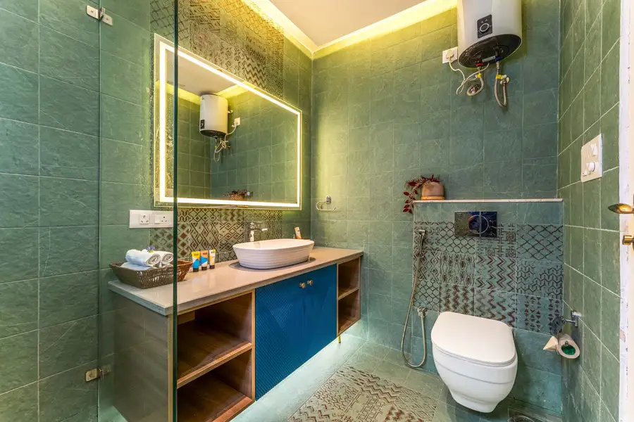Villa Amoraa w/ Rooftop Jacuzzi, North Goa