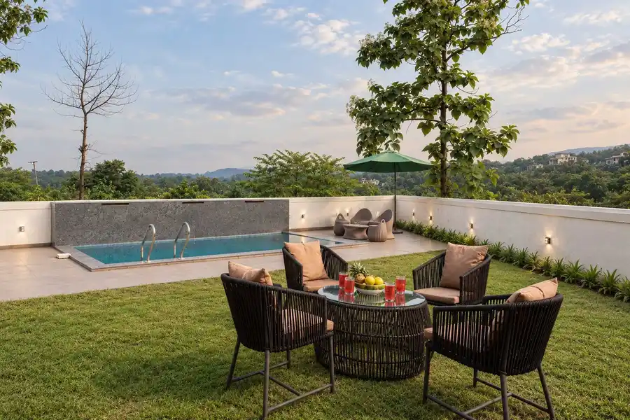 Villa Cornerfront, Karjat