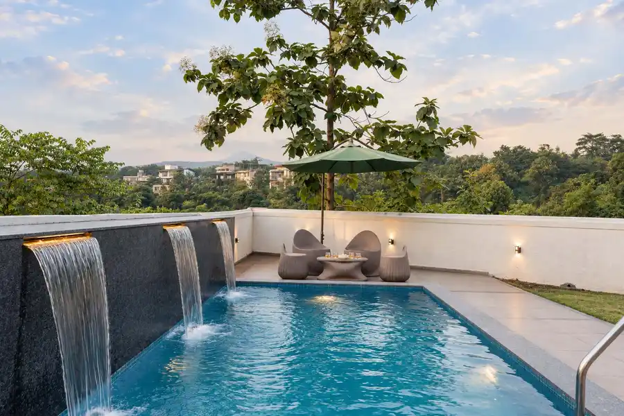 Villa Cornerfront, Karjat