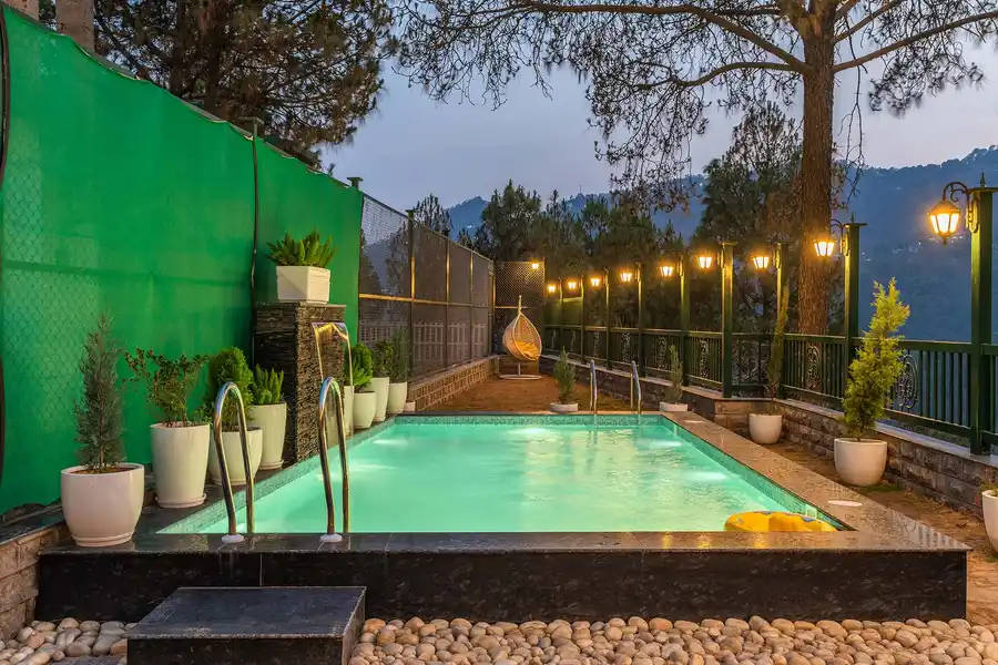 Villa Montierra W/ Private Pool & Breakfast, Kasauli