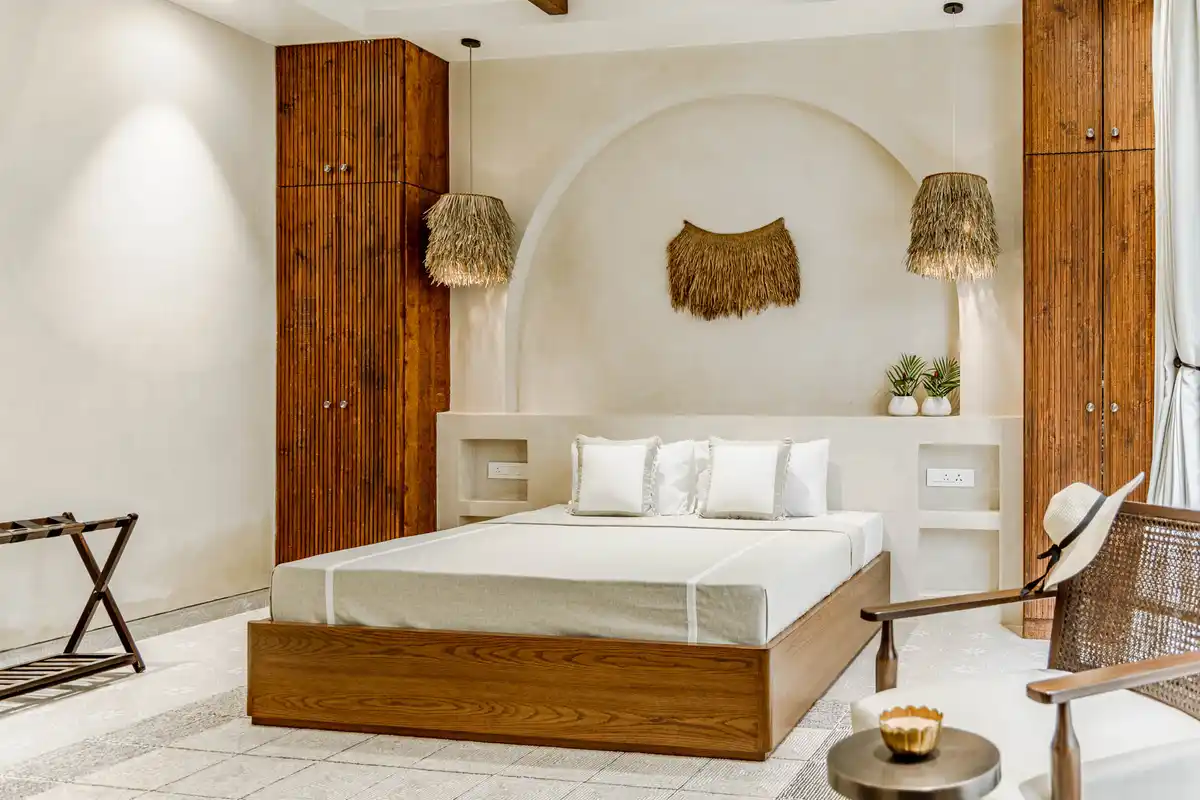 Villa Nava – Luxury Escape w/ Heated Pool & Bathtub - Assagao, North Goa