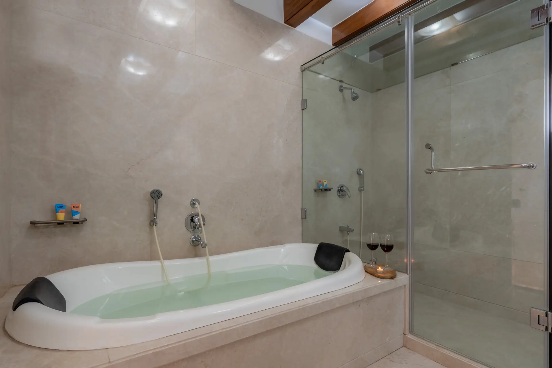 Villa Rouge, Lonavala