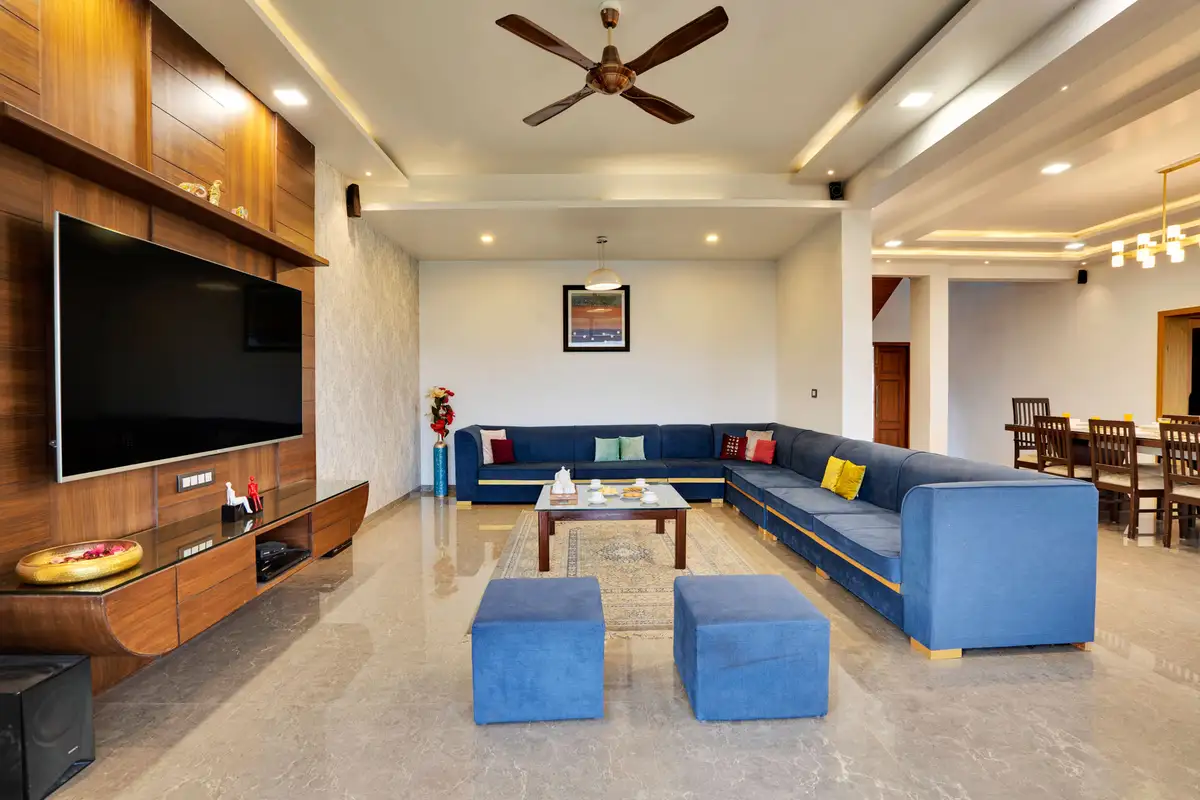 Villa Veya, Satara