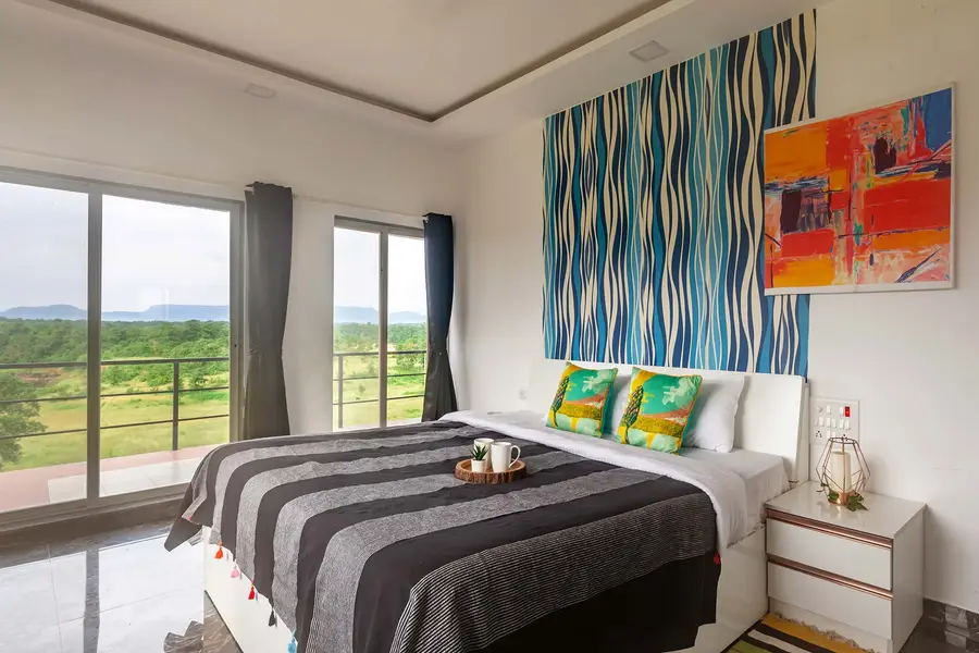 Vine & Splash, Karjat