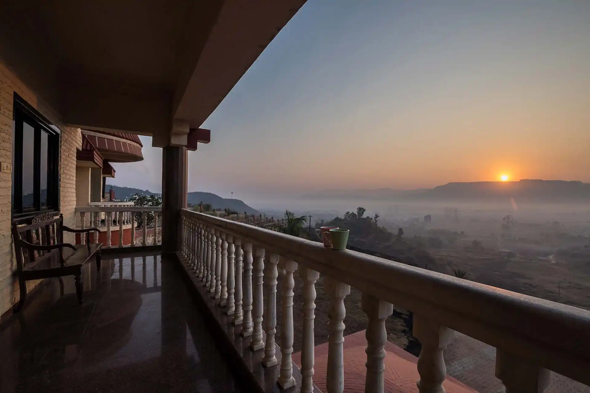 Vista Dazzle, Karjat