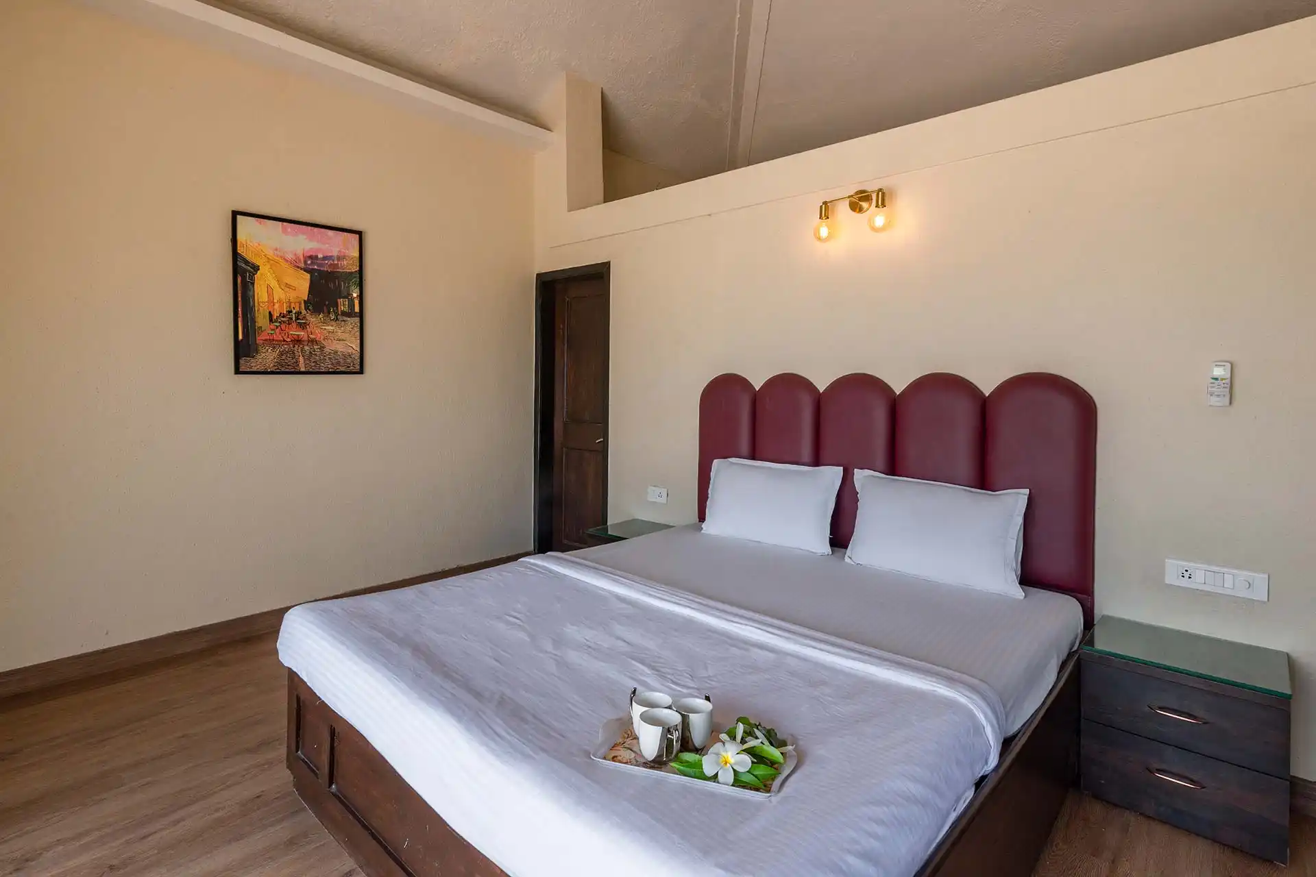 Vista Dazzle, Karjat