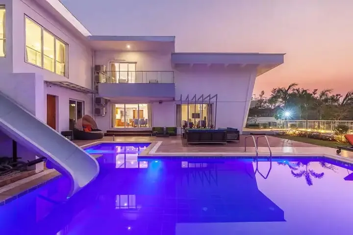 Vista White Pebbles Villa, Lonavala