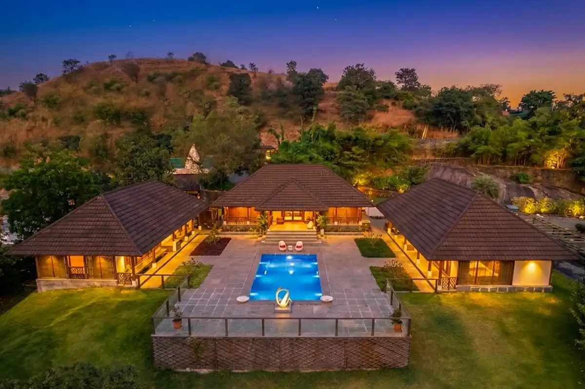 Vyoman, Lonavala