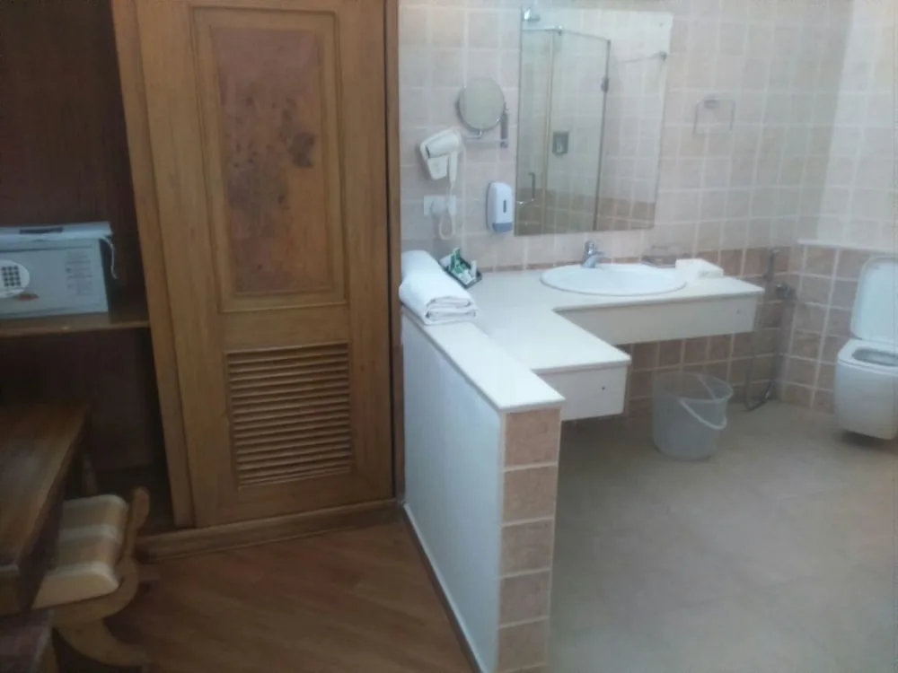 Vythiri Village Bathroom