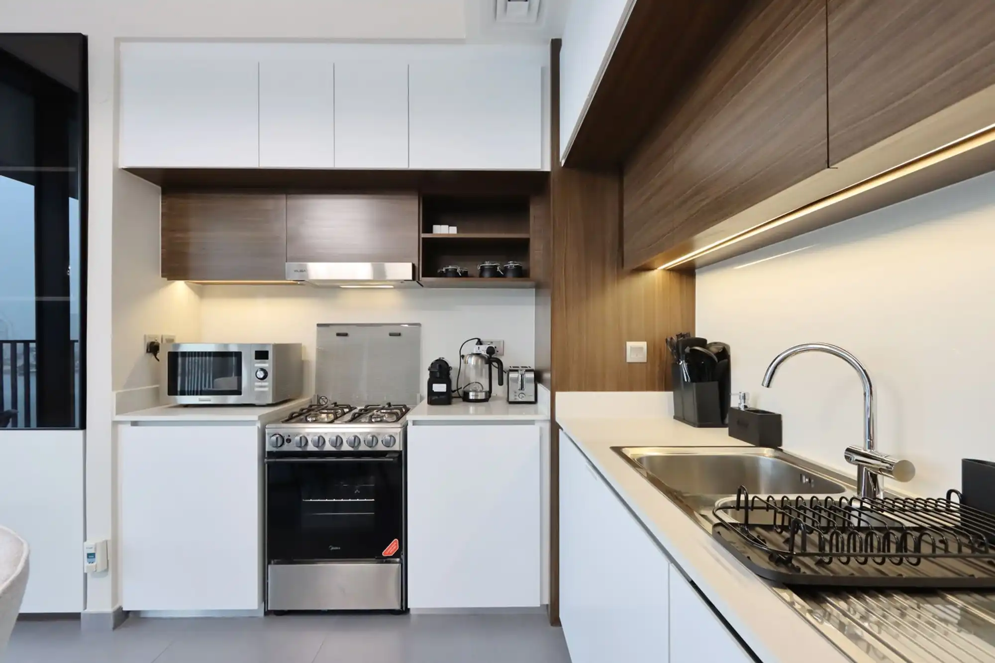 Waterfront 2BR with Dubai Skyline Views, Dubai