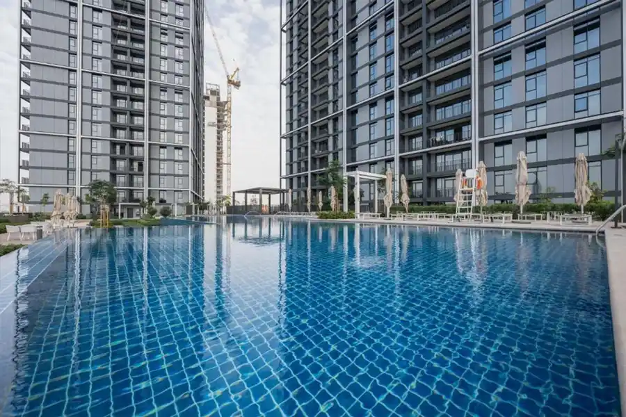 Waterfront 2BR with Dubai Skyline Views, Dubai
