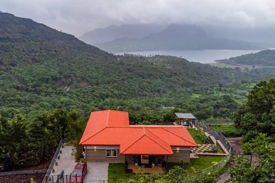 Waterfront Villa, Pune