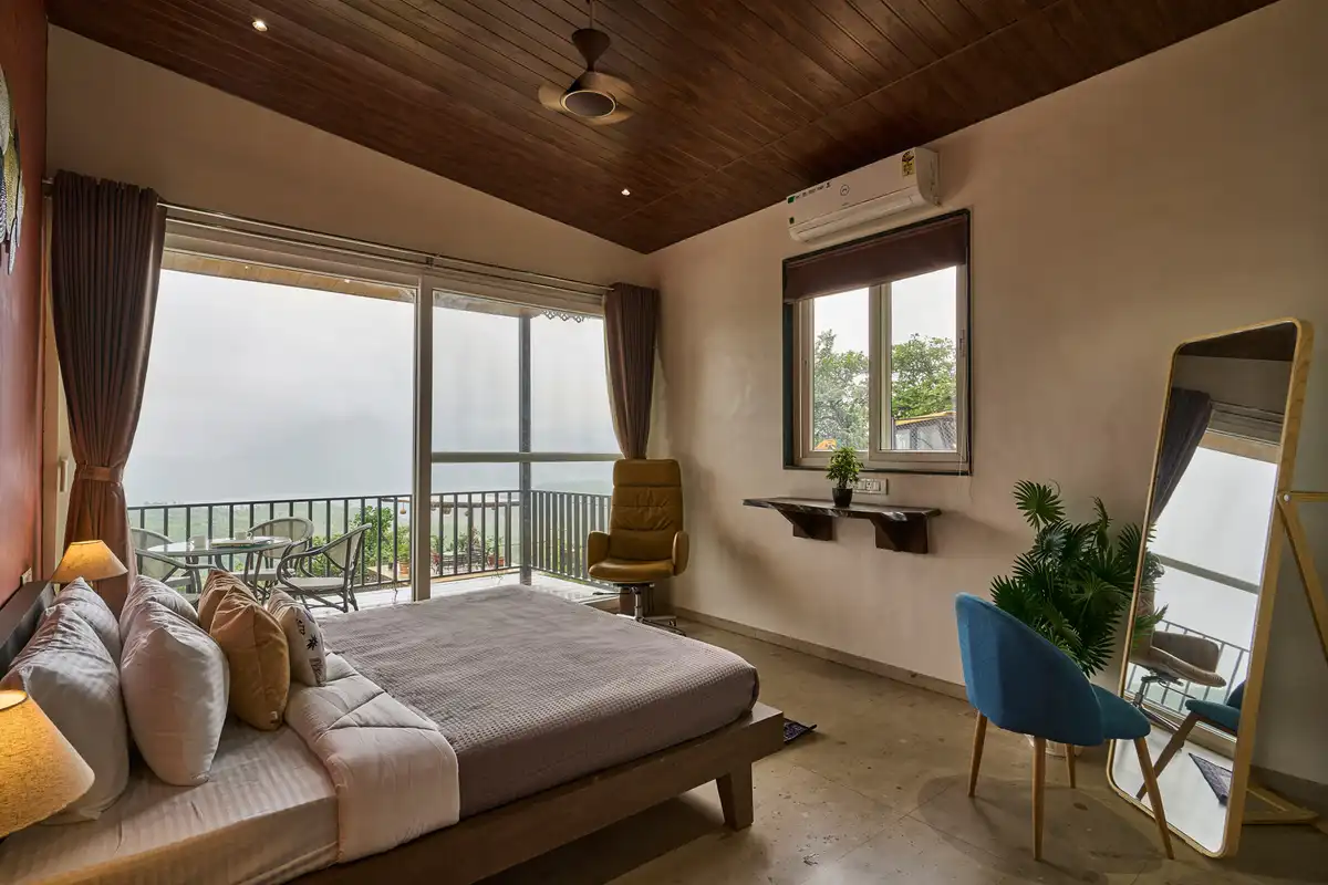 Waterfront Villa, Pune