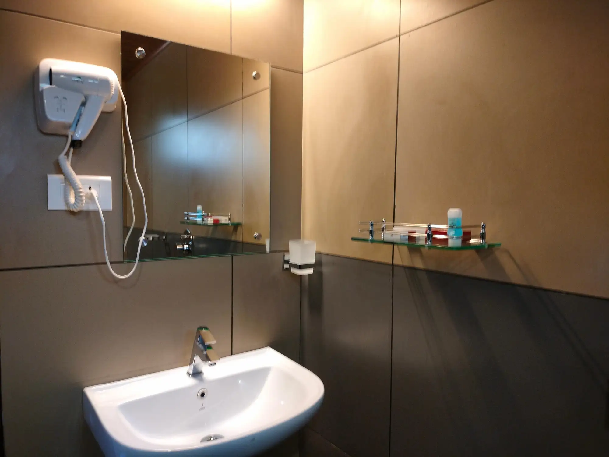 Wayanad Mace Mansion Bathroom