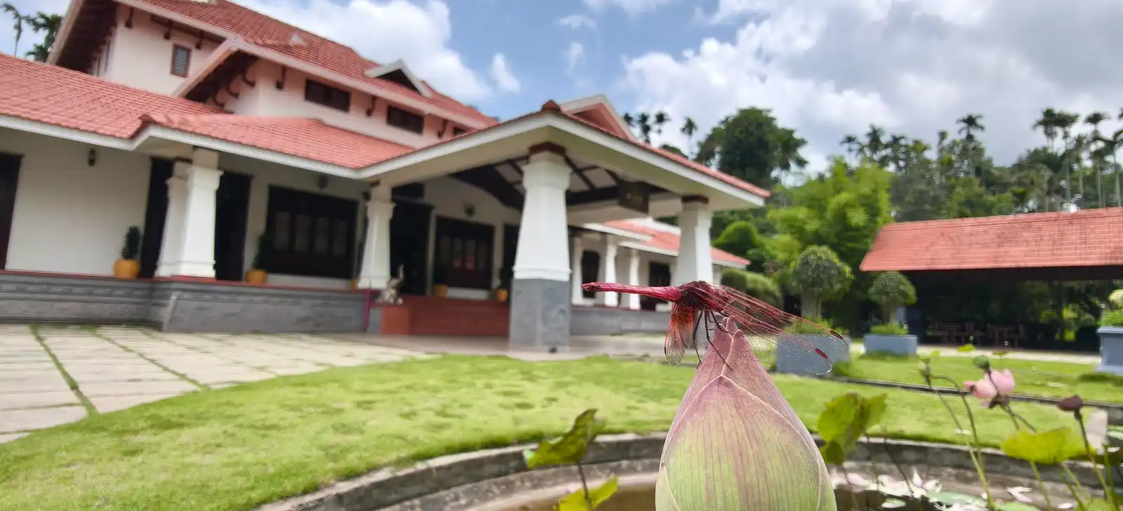 Wayanad Mace Mansion Entrance