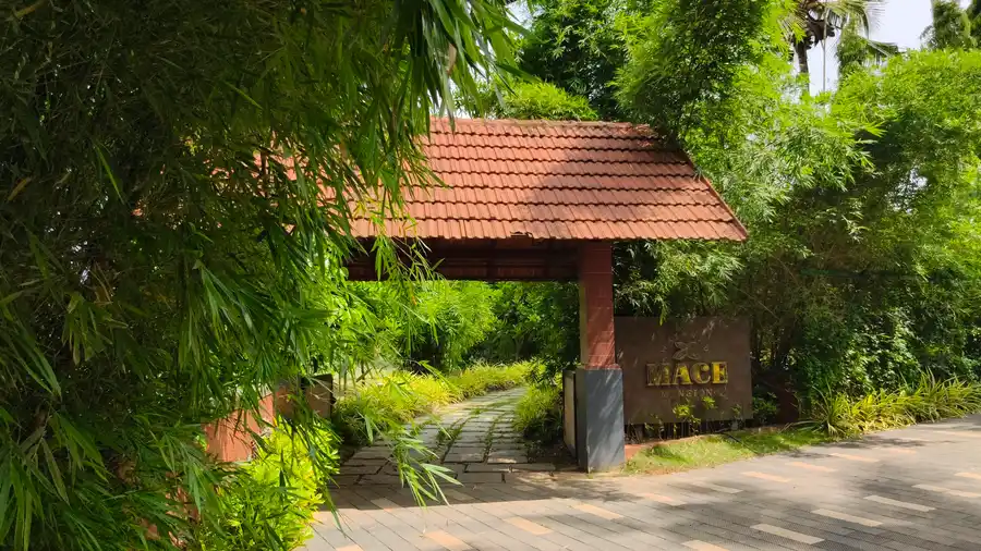 Wayanad Mace Mansion Entrance