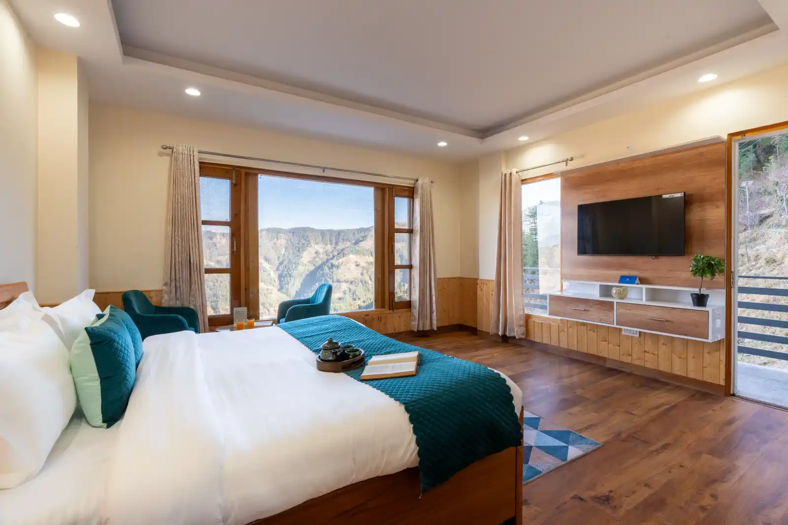 Whispering Alps 3BHK, Shimla