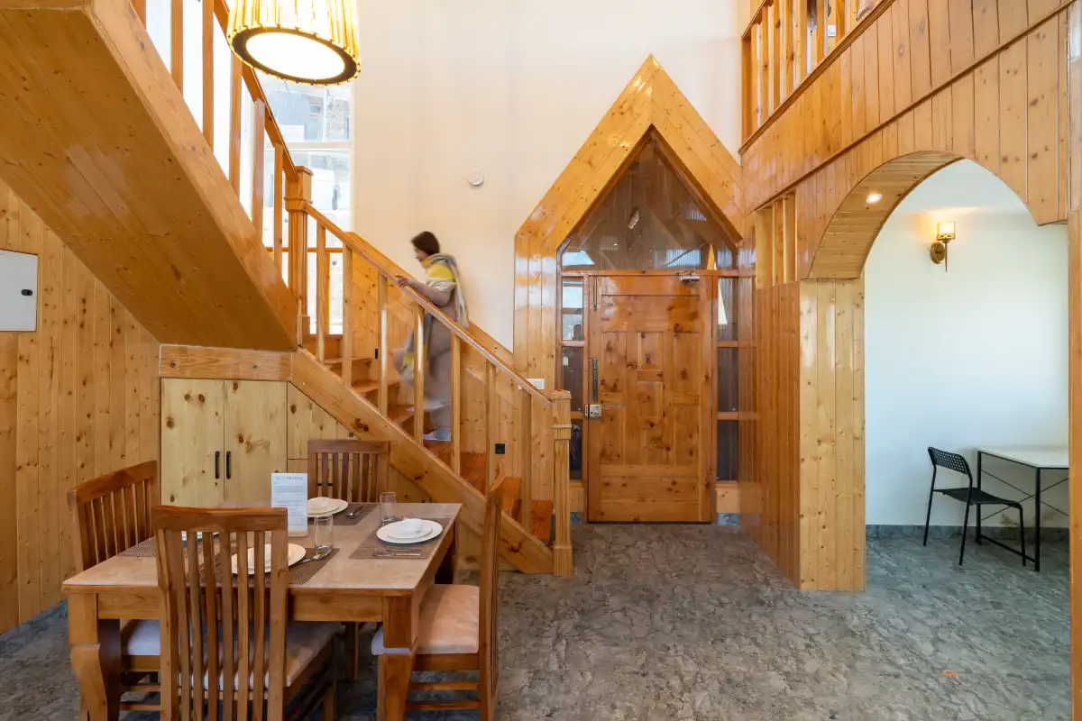 Whispering Alps 4BHK, Shimla