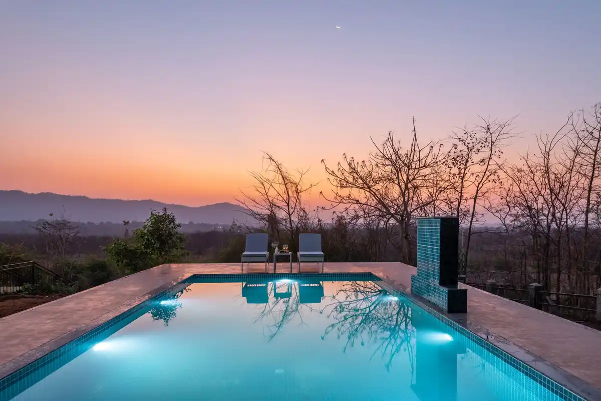 Whispering Trails, Karjat
