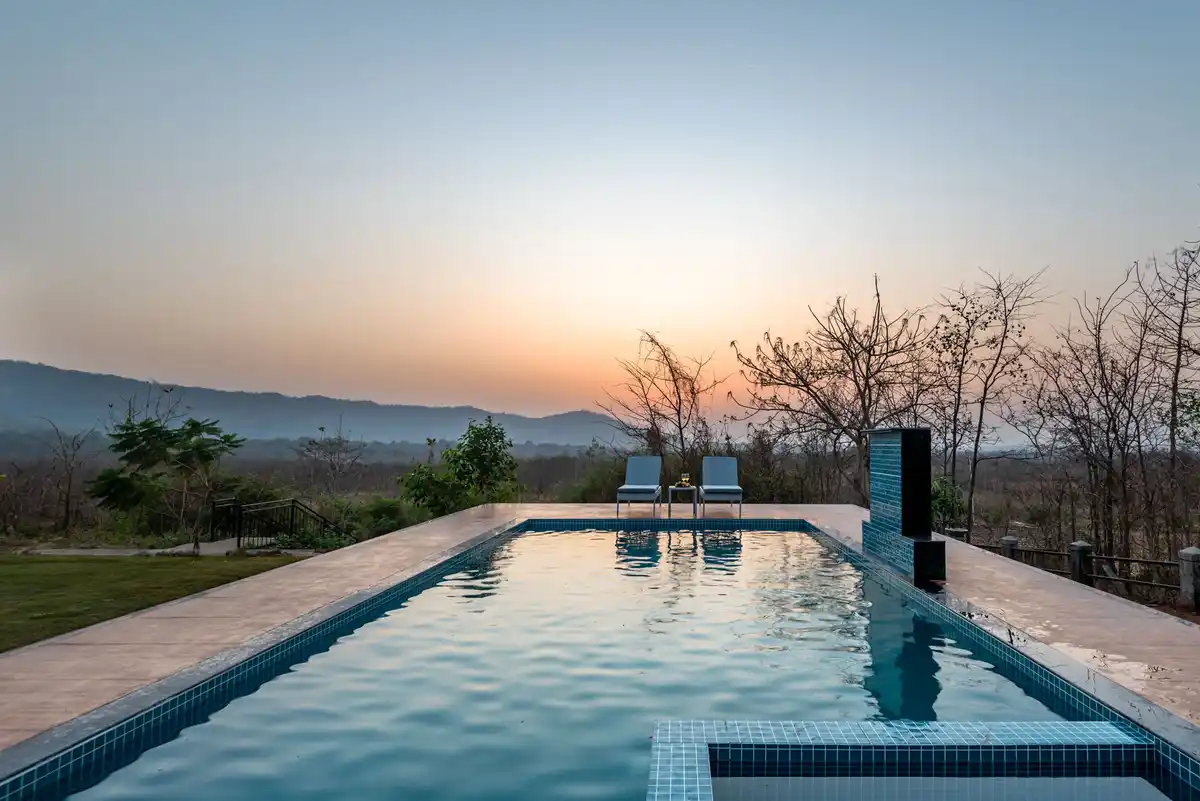 Whispering Trails, Karjat