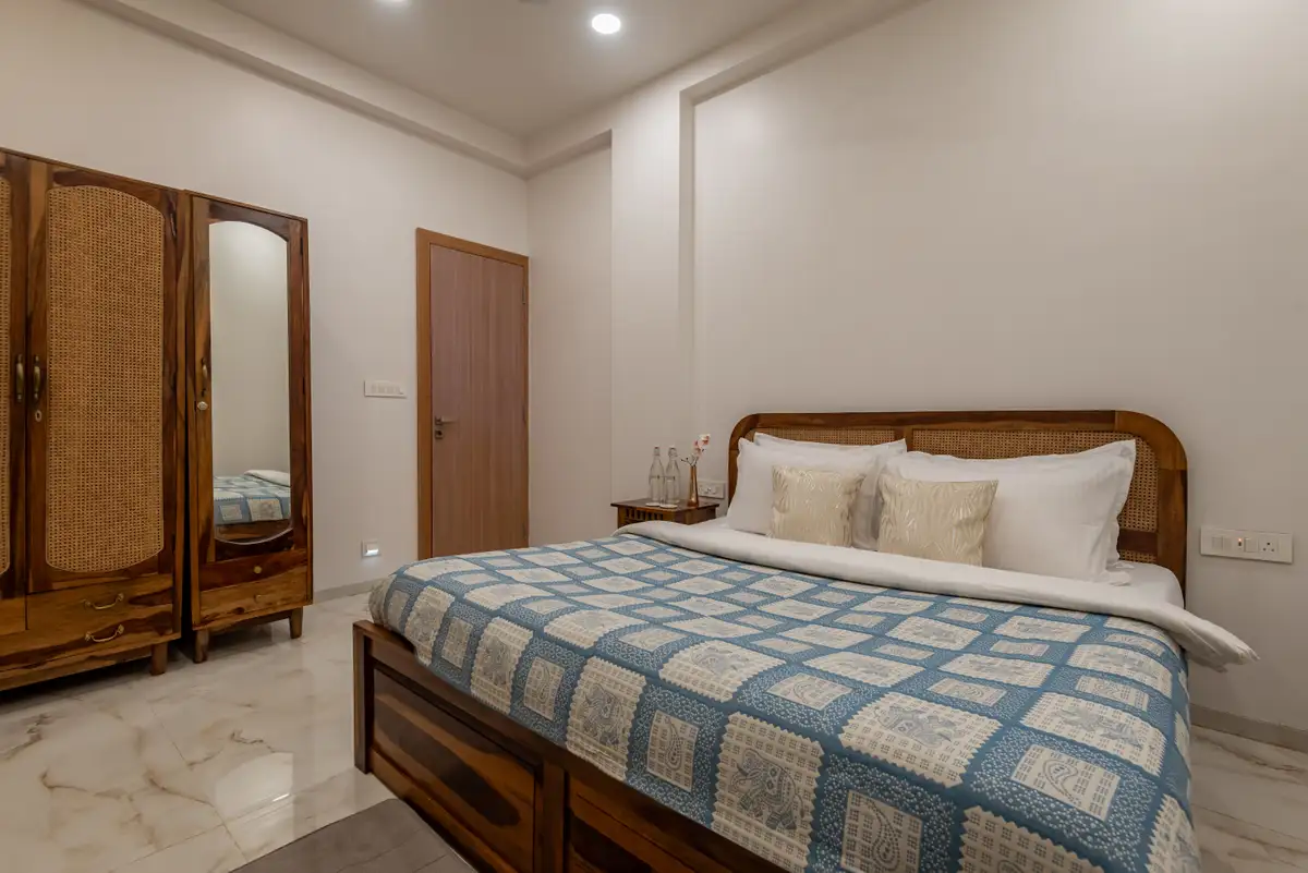 White House, Igatpuri