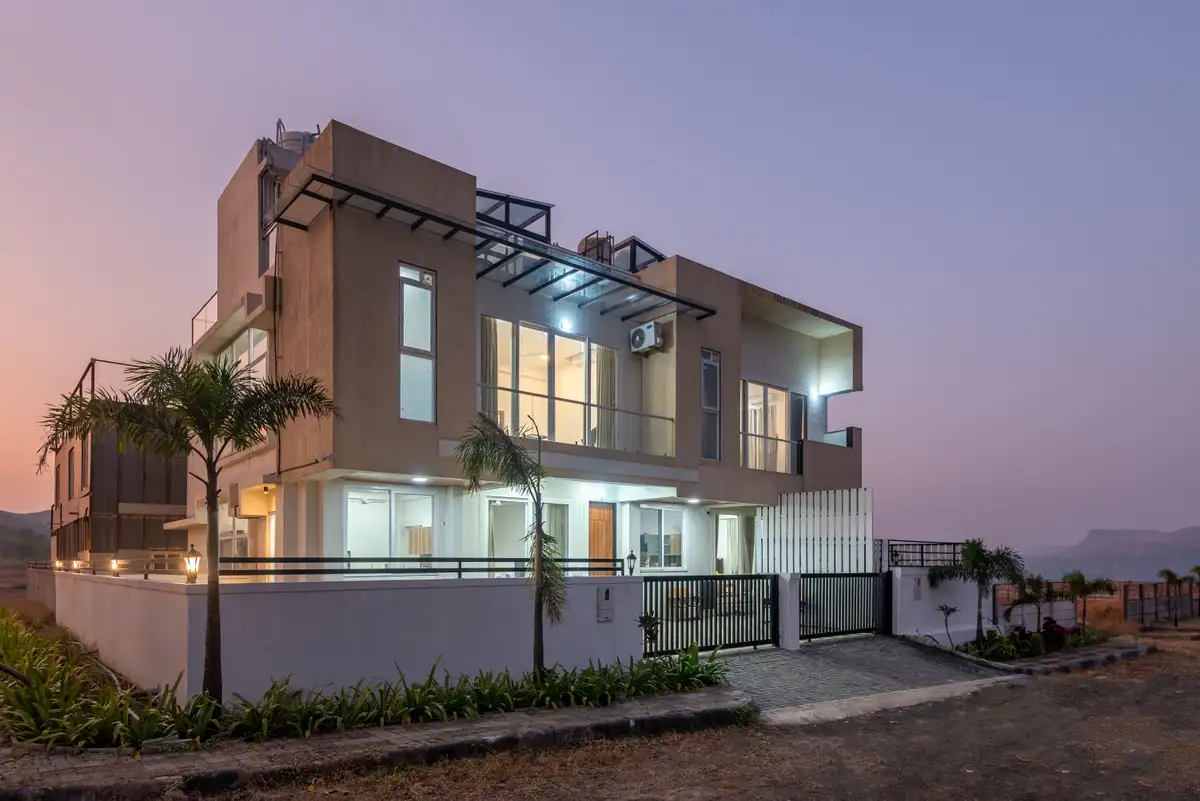 White House, Igatpuri
