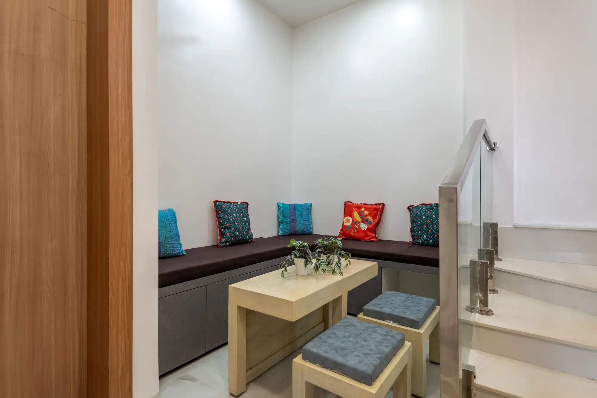 White House, Igatpuri