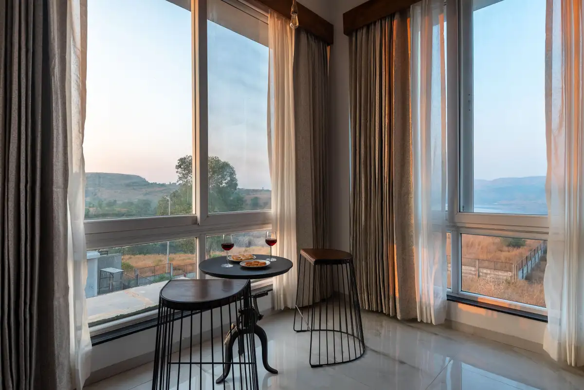White House, Igatpuri