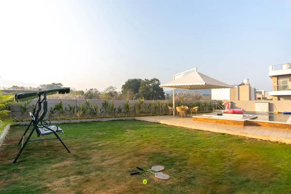 Willow Villa, Karjat