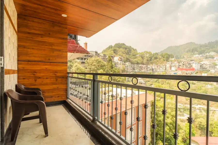 Winterfell Stays Premium Nest with Balcony View
