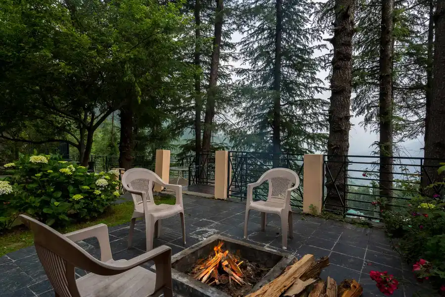 Wood House Retreat, Shimla