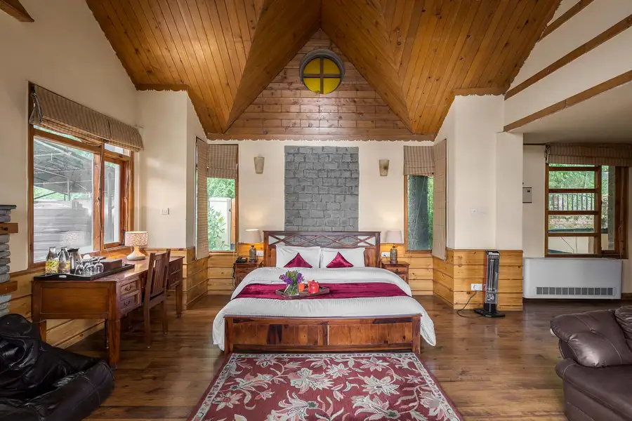 Wood House Retreat, Shimla
