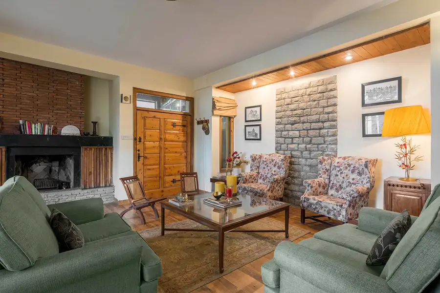 Wood House Retreat, Shimla